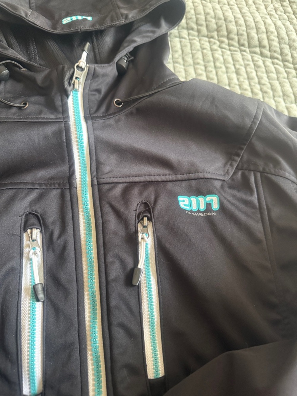 Lightweight Ski Jacket - Picture 2 of 6